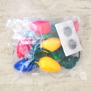 🔵🔴NWT Multicolor Christmas bulb necklace with batteries. One size.